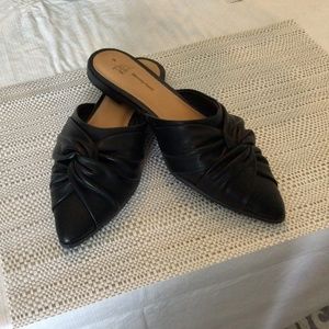 Comfortable stylish flat shoe